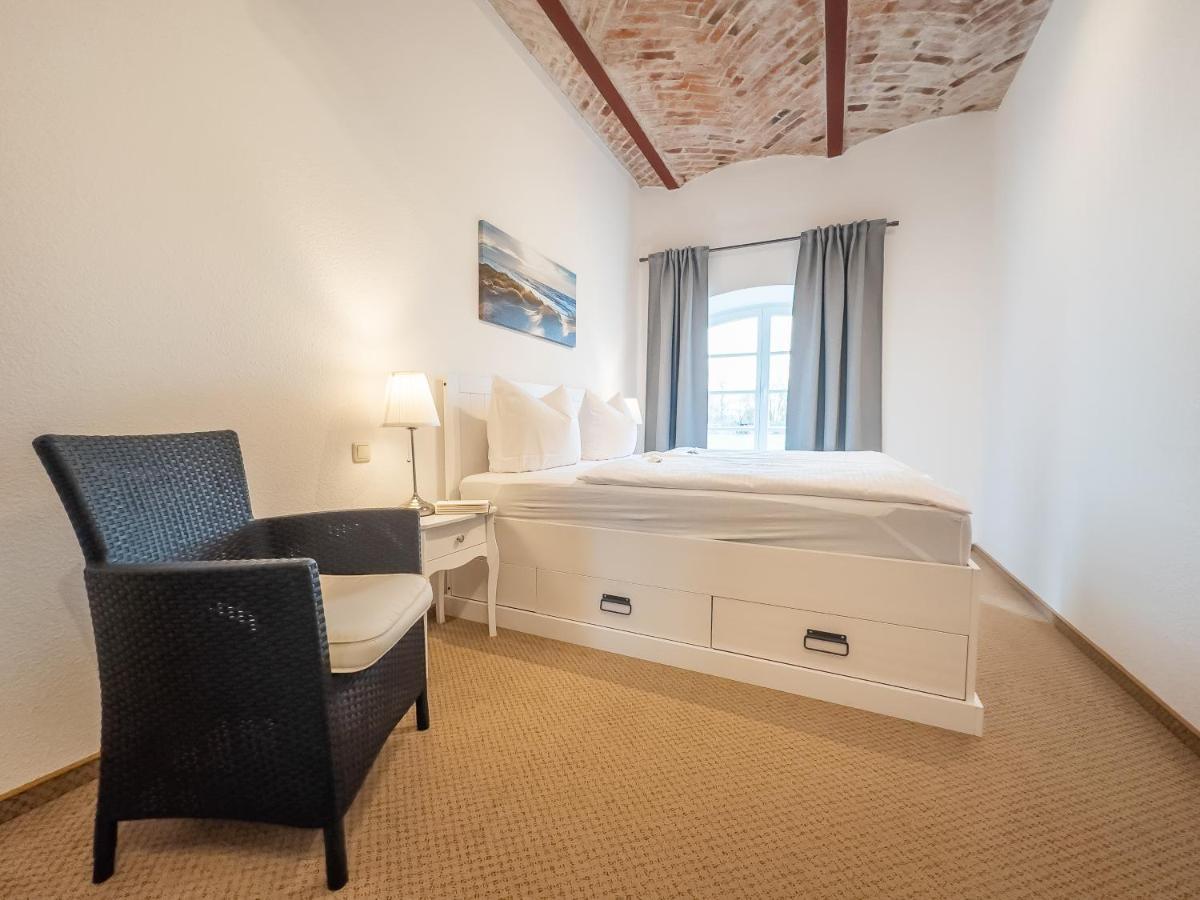 Gut Vorwerk Apartment Sagard Exterior photo