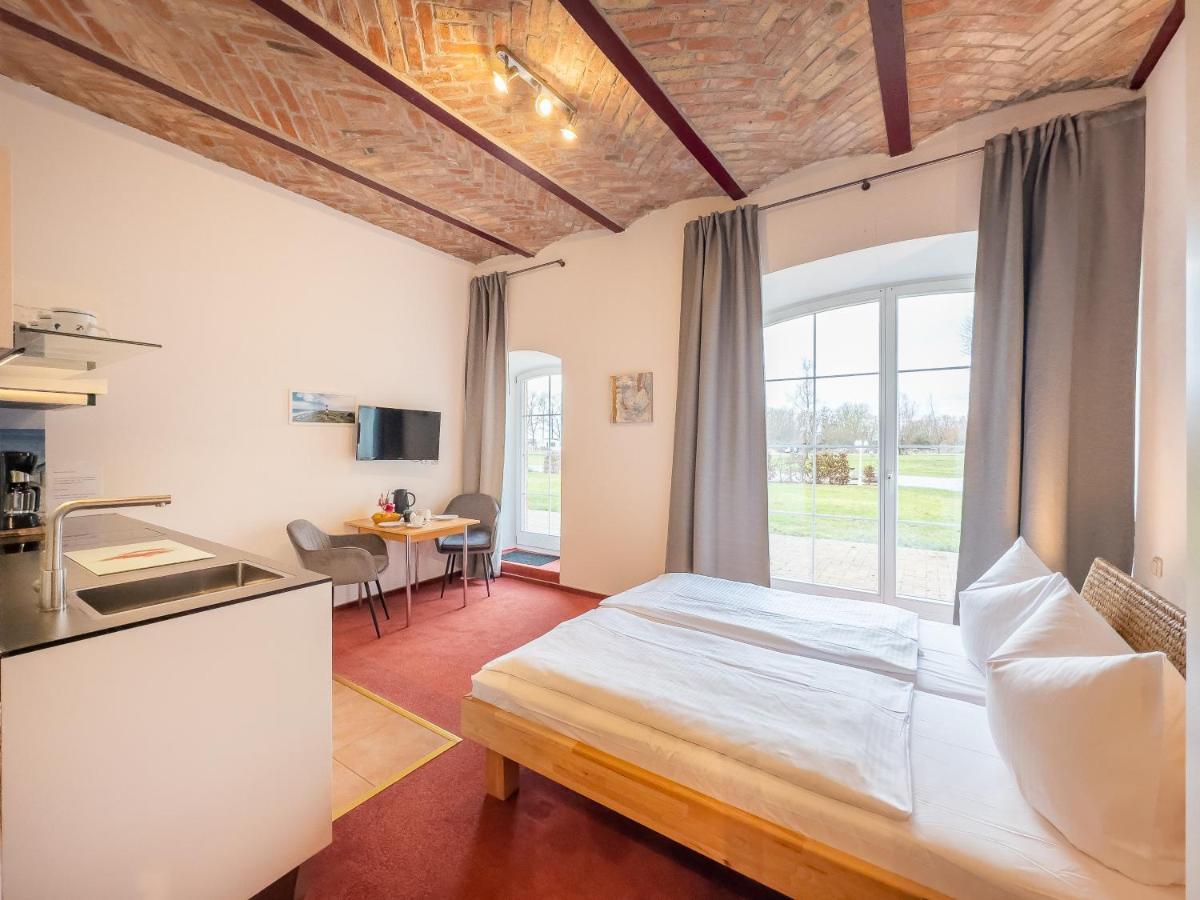 Gut Vorwerk Apartment Sagard Exterior photo