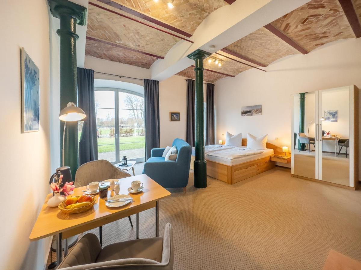 Gut Vorwerk Apartment Sagard Exterior photo