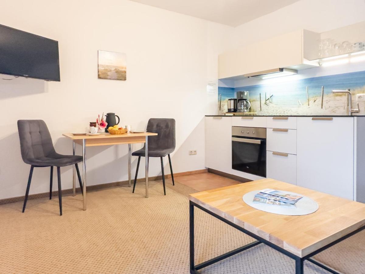 Gut Vorwerk Apartment Sagard Exterior photo